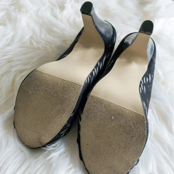 Madden Girl Black Ppep Toe Heels - Picture 5 of 5